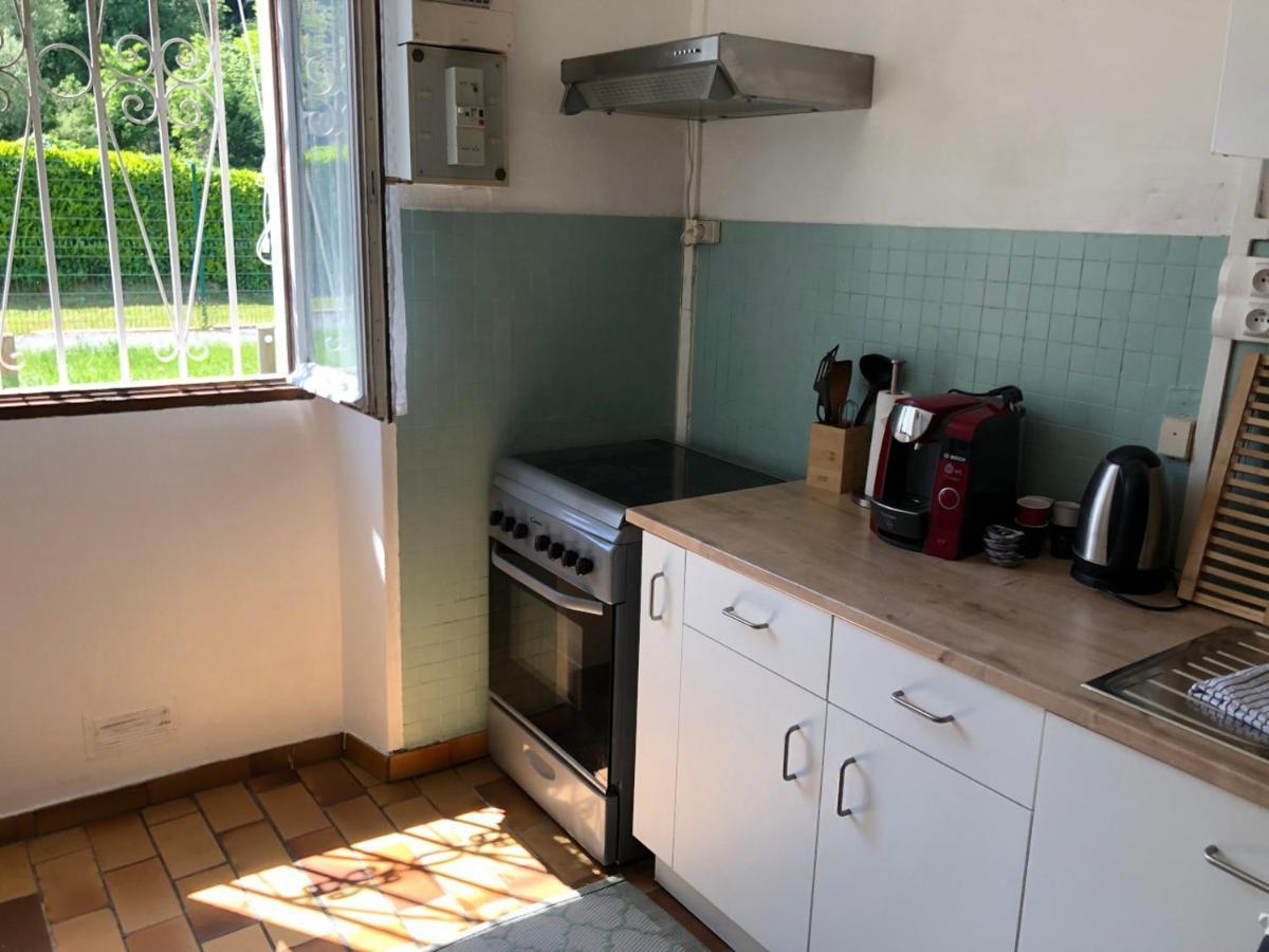 Petite Maison Avec Terrasse Jurançon Eksteriør billede